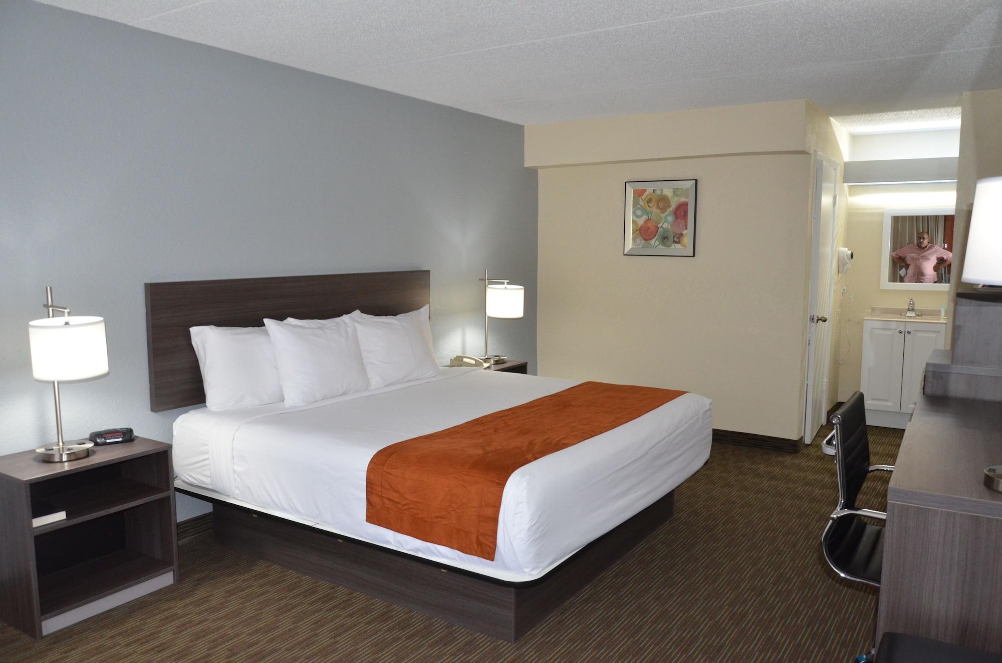 Days Inn & Suites By Wyndham Orlando Airport מראה חיצוני תמונה
