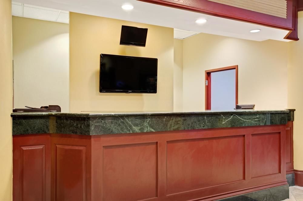 Days Inn & Suites By Wyndham Orlando Airport מראה חיצוני תמונה